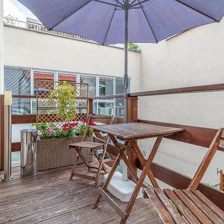 Bratislava -Apartment Near The City Center With A Balcony Buitenkant foto