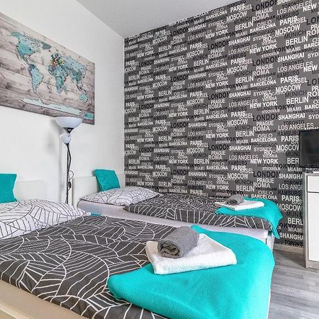Bratislava -Apartment Near The City Center With A Balcony Buitenkant foto